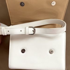 COPY - Urban Outfitters Adjustable bag